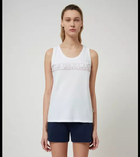 بلوزة بدون أكمام