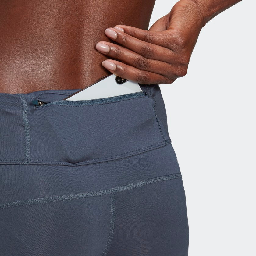 بنطال رياضة ضيق