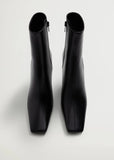 Heeled winter shoes