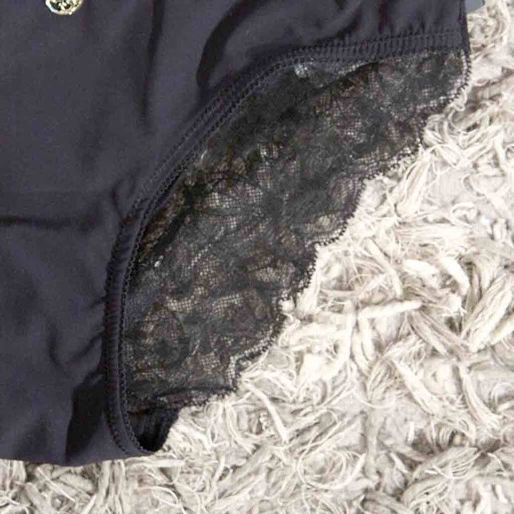 ملابس داخلية جيس