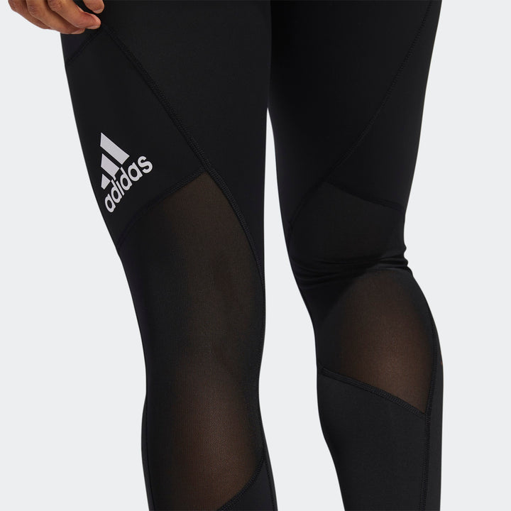 بنطال رياضي ضيق