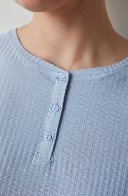 ملابس للنوم الجزء العلوي