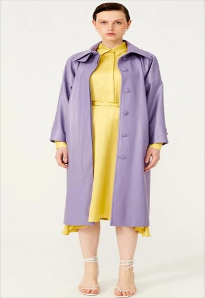 معطف واق من المطر بحزام