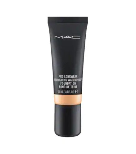 Nourishing and waterproof foundation
