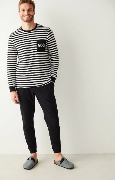 ملابس نوم رجالي