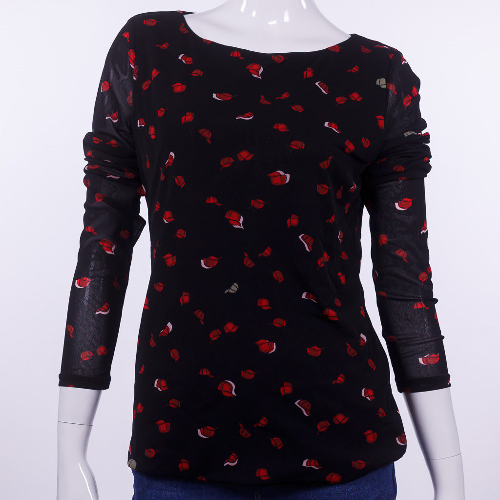 بلوزة بطباعة أزهار