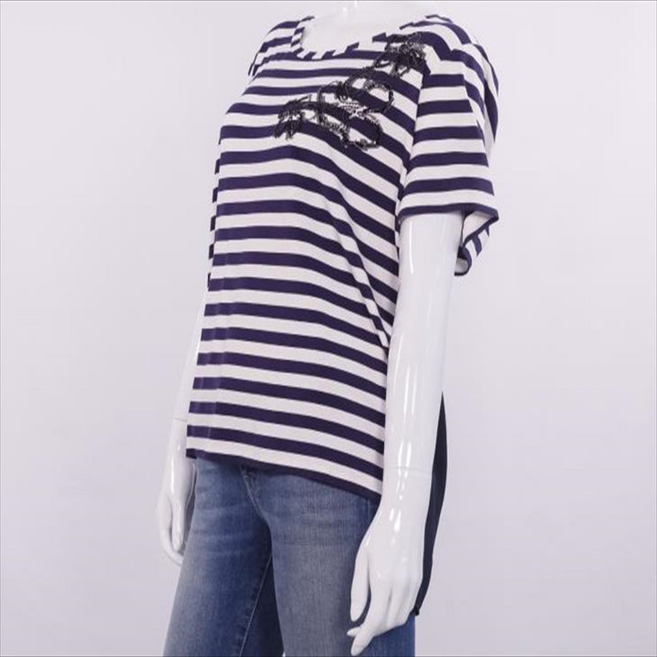 بلوزة مخططة