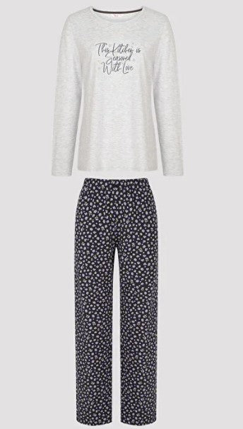 ملابس للنوم