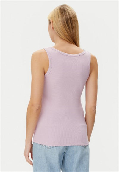 بلوزة بدون اكمام