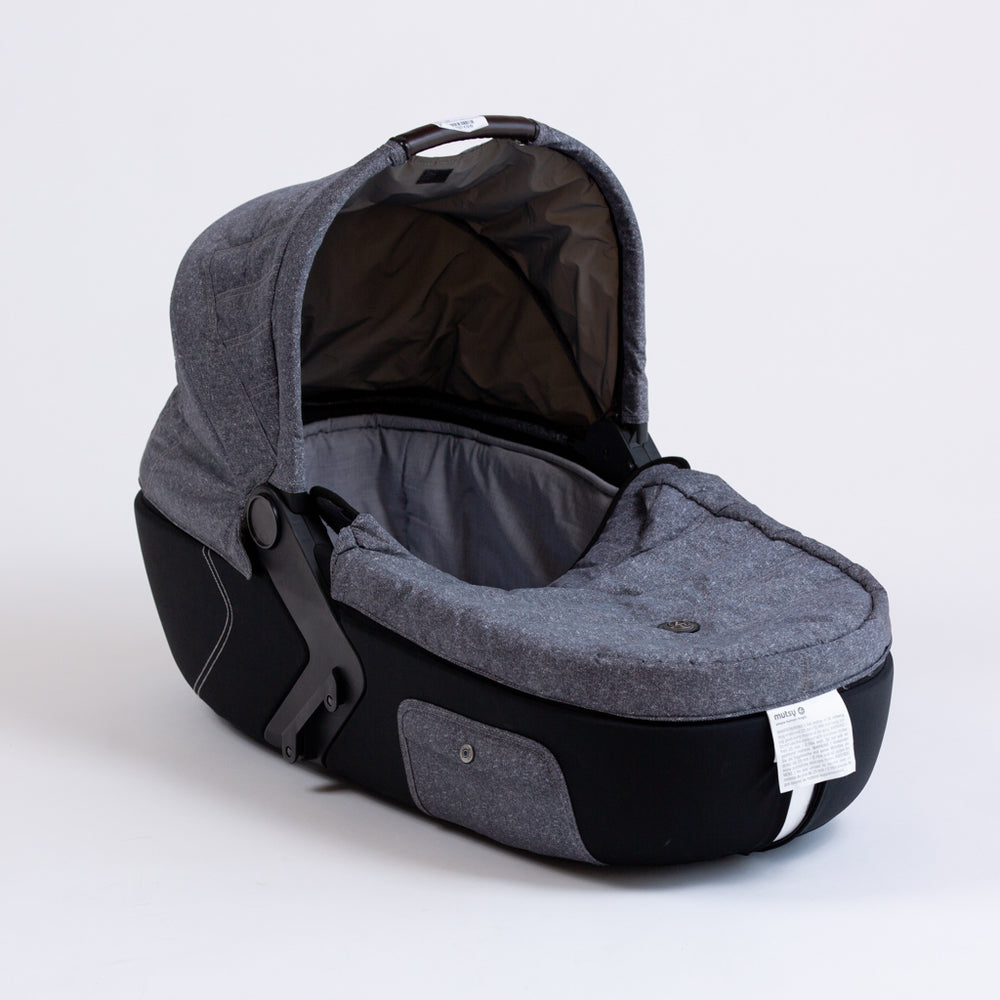 Portable bed for children