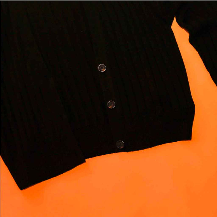 كنزة مفتوحة