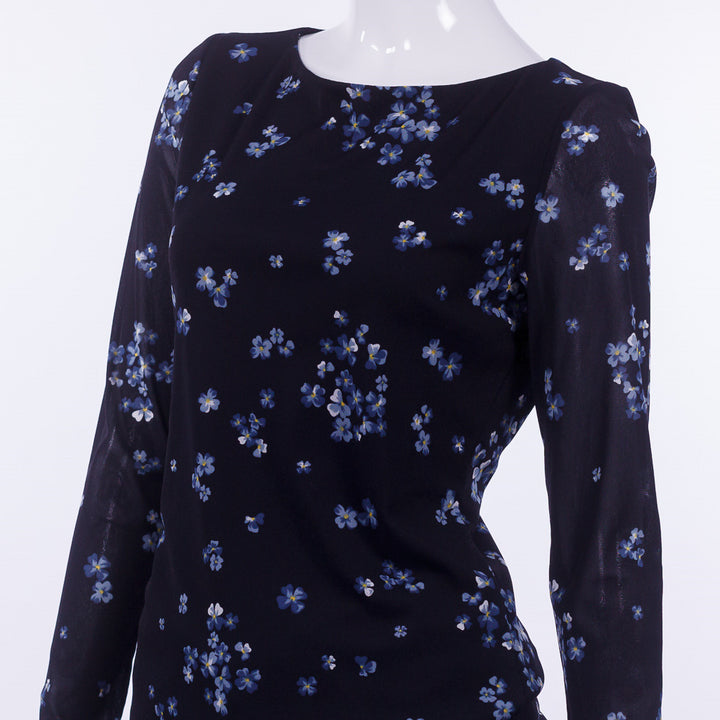 بلوزة بطباعة أزهار