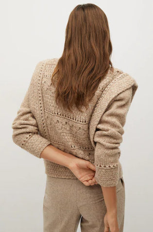 بلوزة صوف قصيرة