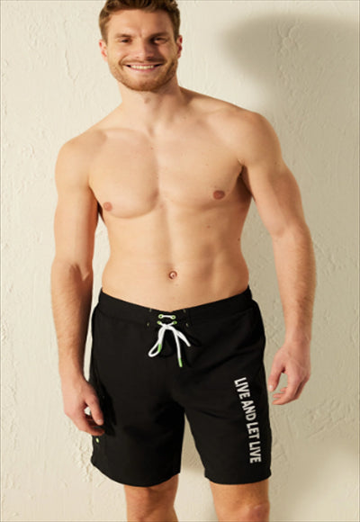 ملابس سباحة