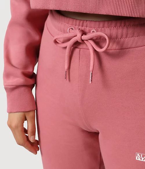 بنطال رياضي