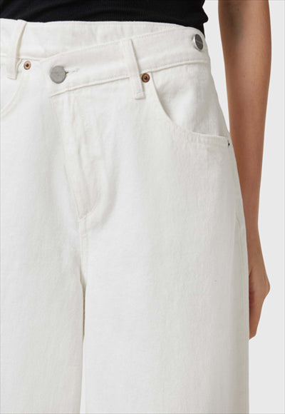 بنطلون جينز