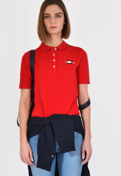 بلوزة مع قبة