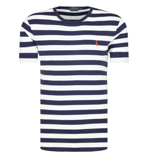 بلوزة مخططة