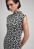 Knitted dress with geometric prints