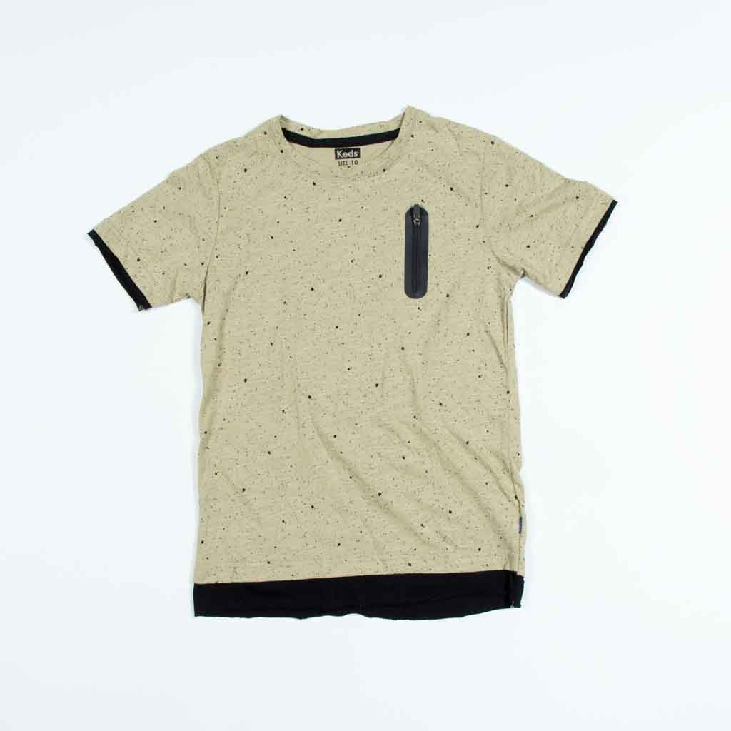 بلوز مع كتابة من الخلف