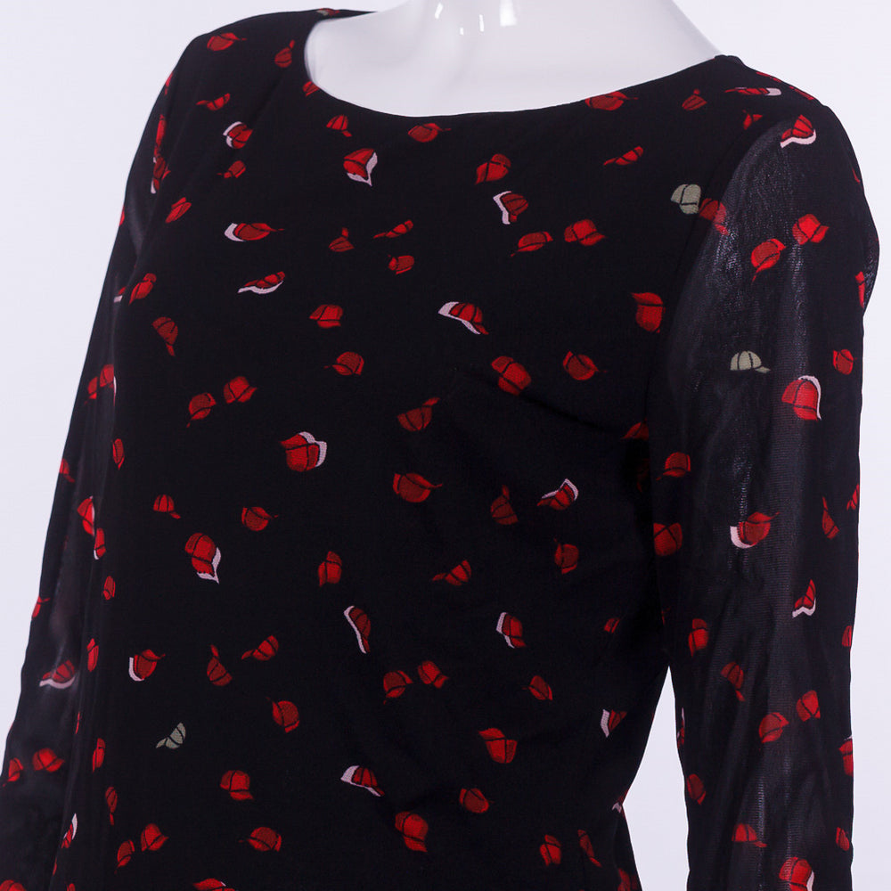 بلوزة بطباعة أزهار