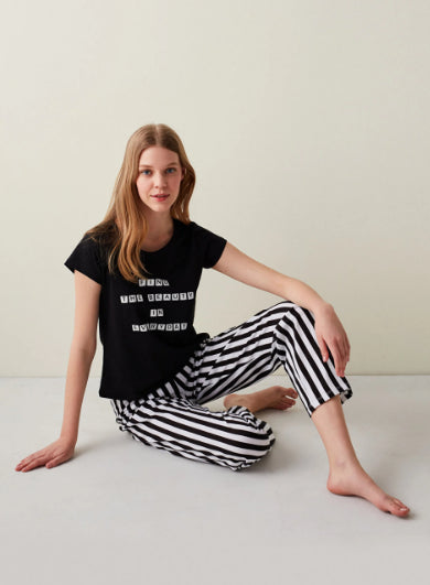 ملابس نوم نسائية