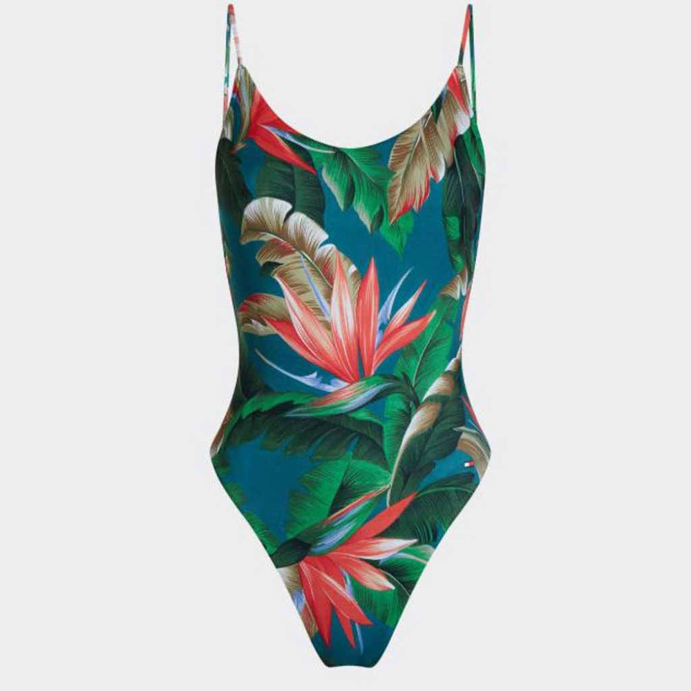 زي سباحة قطعة واحدة