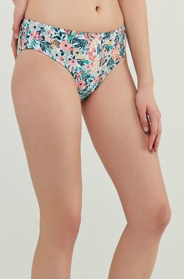 ملابس السباحة الجزء السفلي