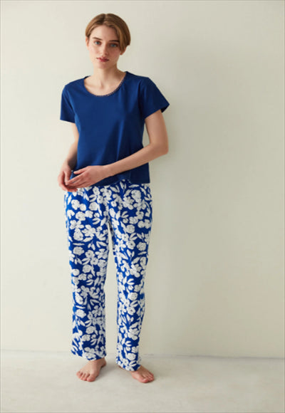 ملابس نوم هدية زهور زرقاء