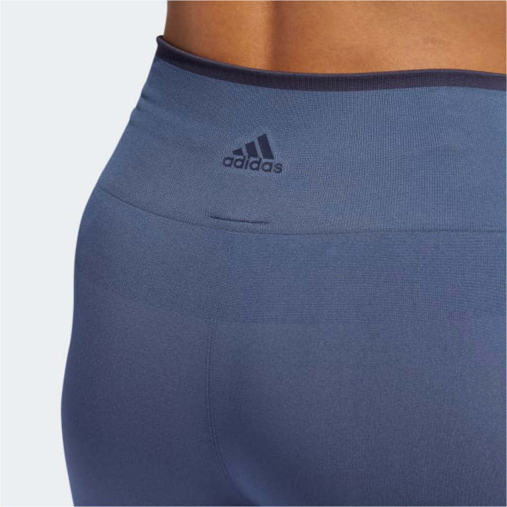 بنطال رياضي ضيق