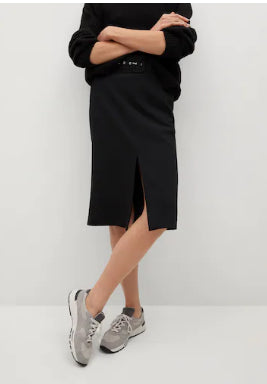 تنورة قصيرة