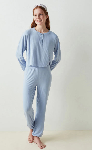 ملابس للنوم الجزء العلوي