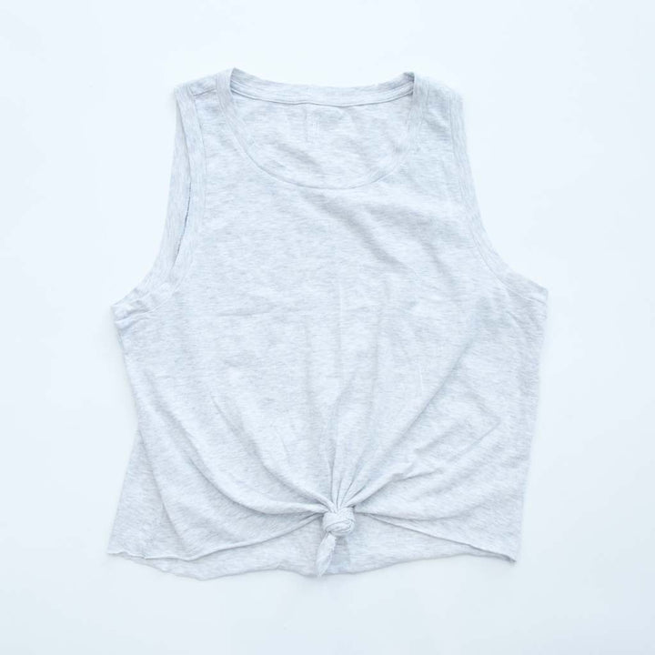 بلوزة بلا اكمام