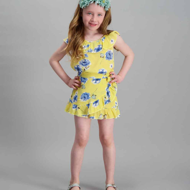 تنورة بطباعة أزهار