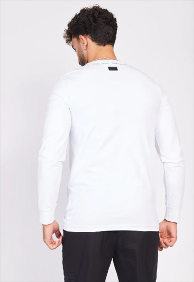 بلوزة باكمام طويلة