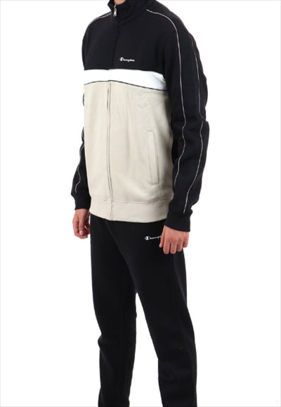 بدلة رياضية