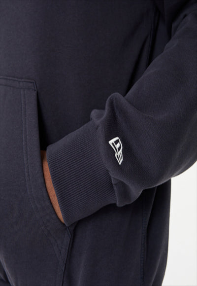 بلوزة باكمام طويلة