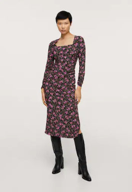 فستان بطبعة زهور