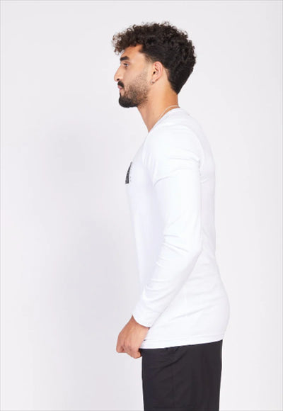 بلوزة باكمام طويلة