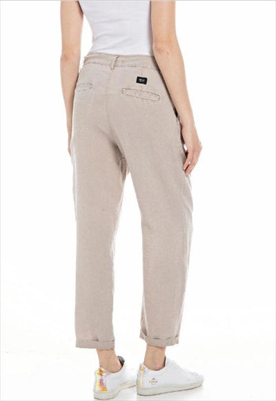 بنطلون عريض