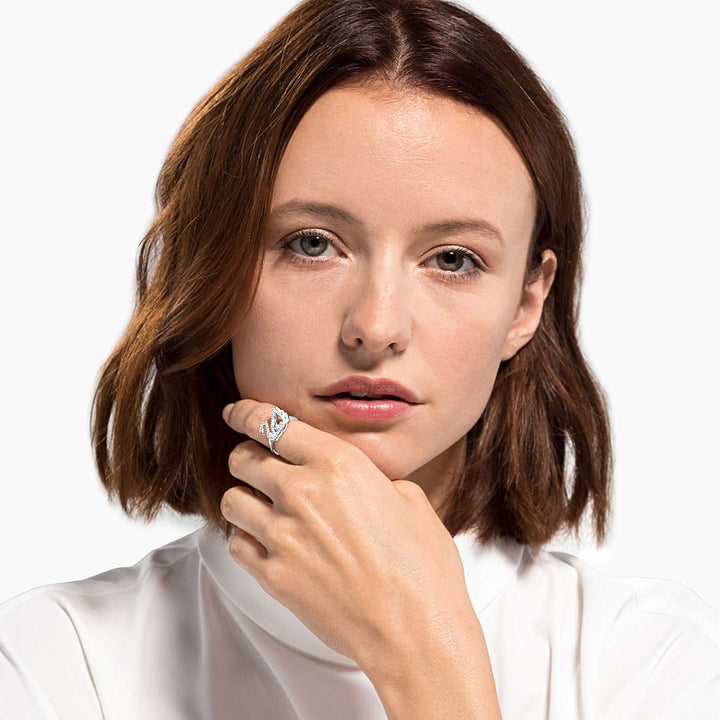 Swarovski gem woman ring dancing swan