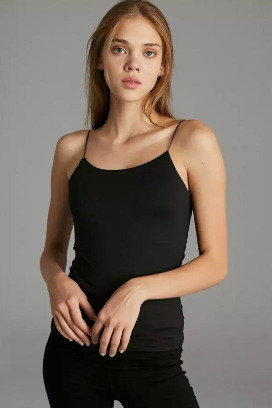 بلوزة بدون أكمام