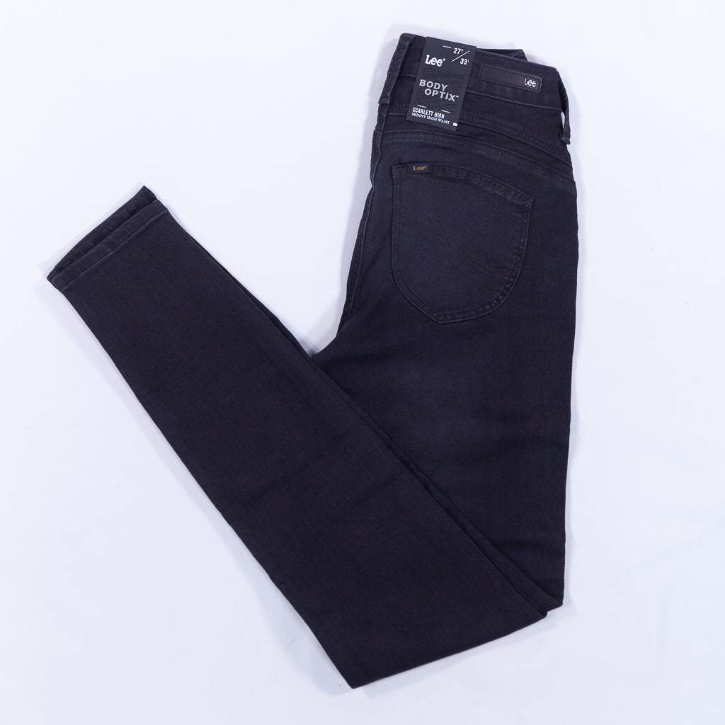 بنطال مع شورت