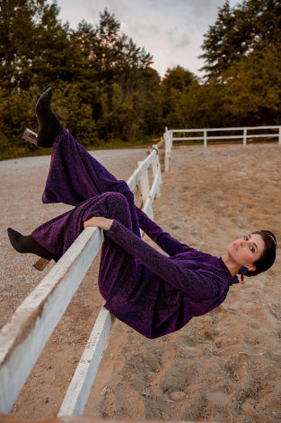 بدلة رسمية لامعة