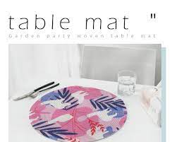 مفرش مائدة منسوج