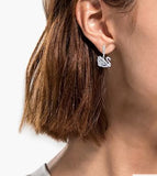 Dancing Swan earrings, white, rhodium-plated
