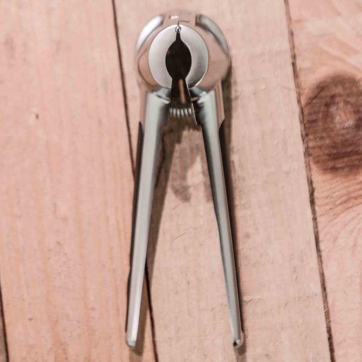 كسارة البندق الألومنيوم