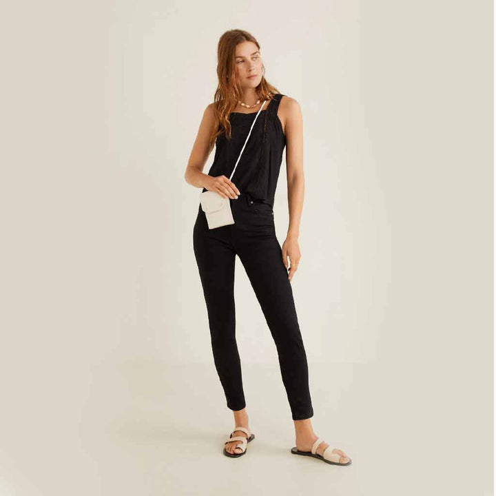 بنطال جينز كلاسيكي