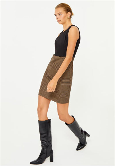 فستان ستاتي قصير بلا اكمام