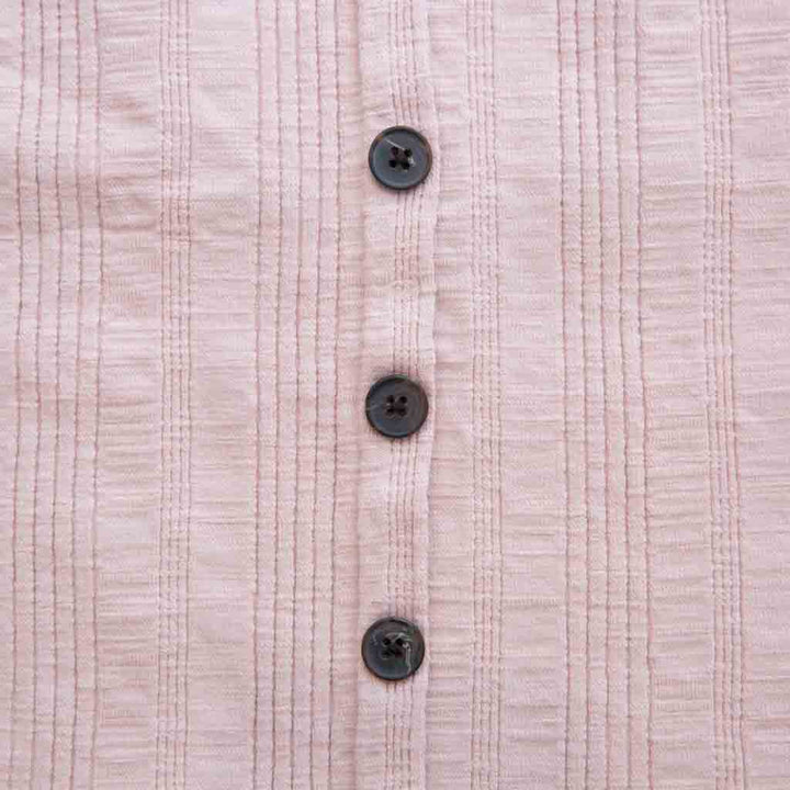 بلوزة بلا اكمام